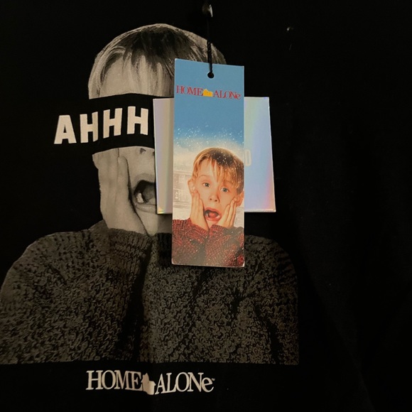 Home Alone Crop Top - Picture 4 of 5